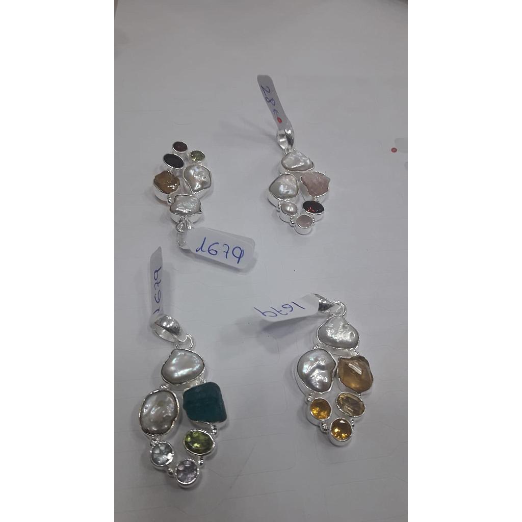 Colgante Pied. Milti Piedras 1679