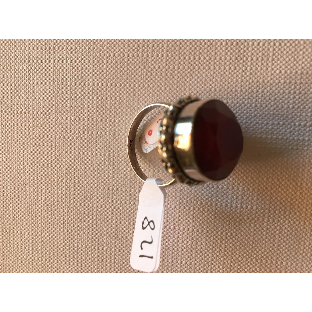Anillo Pied. Nat. Grande Rubí. 128