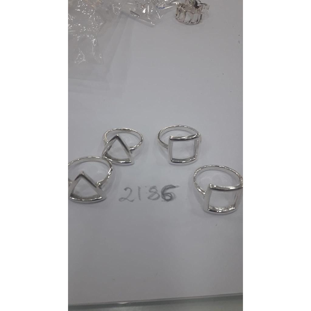 Anillo  Plata Cuadrado y Triángulo  2186