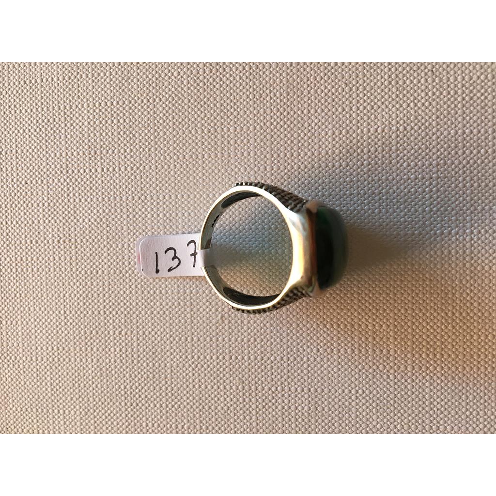 Anillo Pied. Nat. Grande Jade Rect. 137