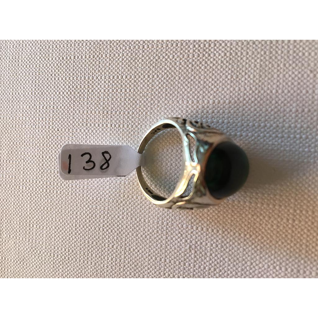 Anillo Pied. Nat. Grande Jade  Oval. 138