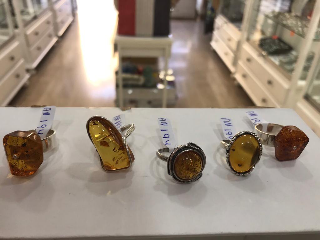 Anillo Pied. Nat. Ámbar  194