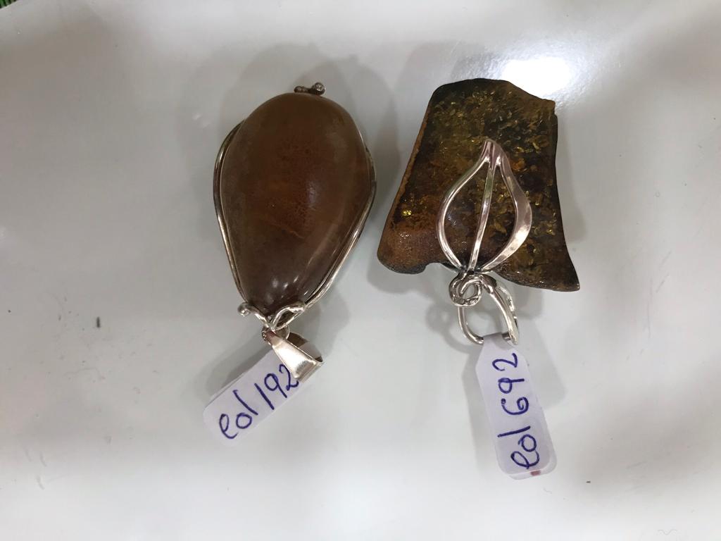 Colgante Pied. Ámbar Med.  692