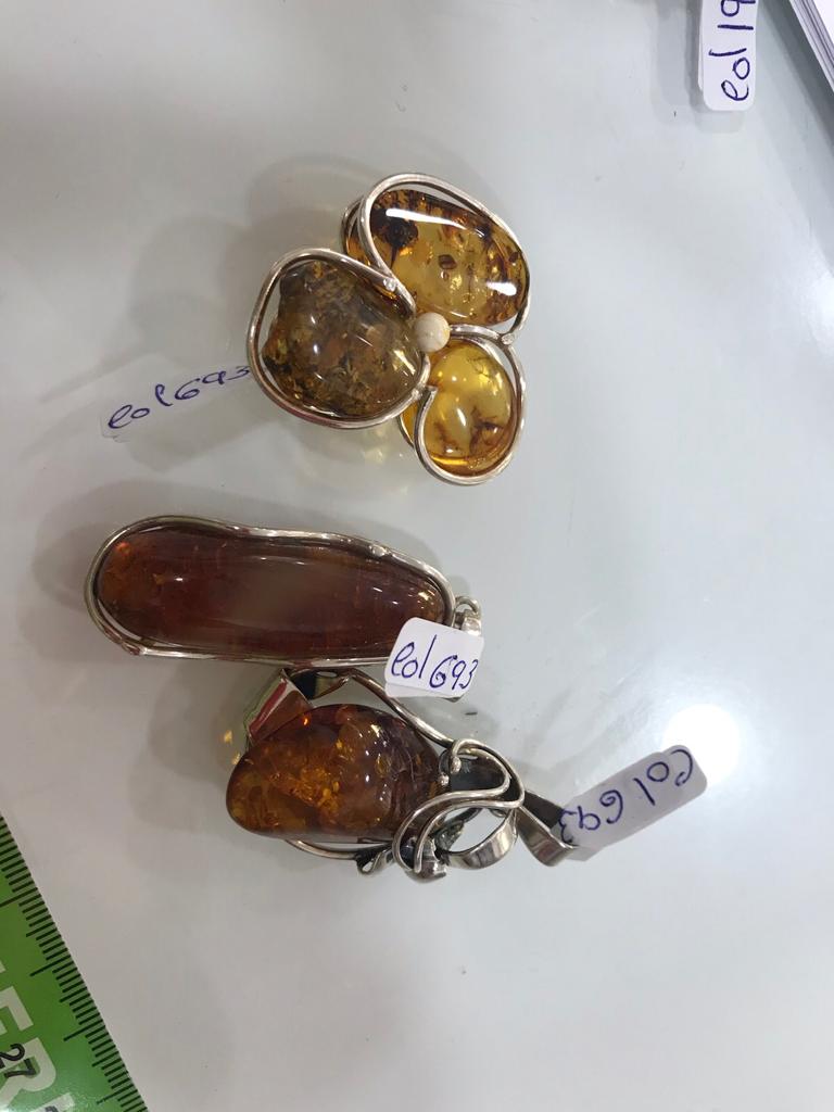 Colgante Pied. Ámbar Med.  693