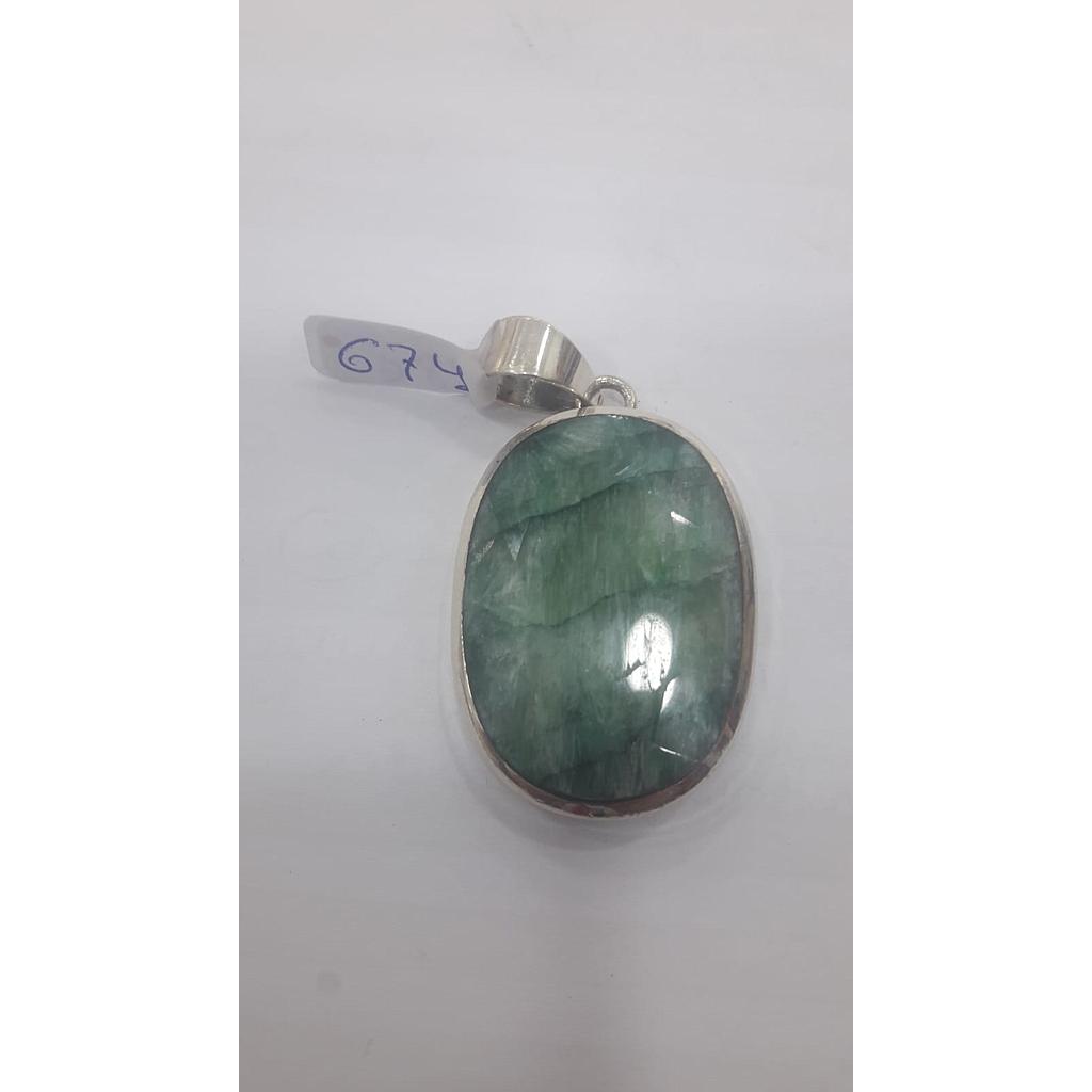 Colgante Pied. Esmeralda 674