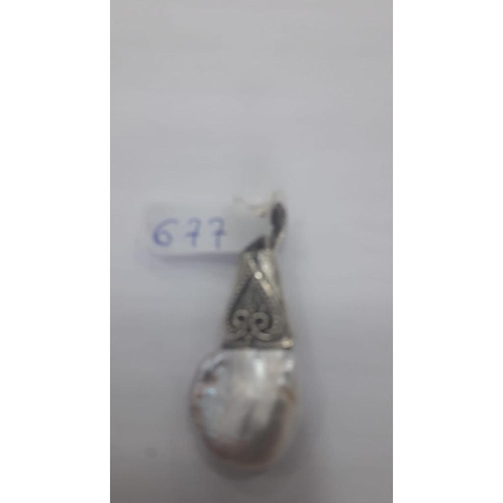 Colgante Pied. Perla Mad. Champ. 677