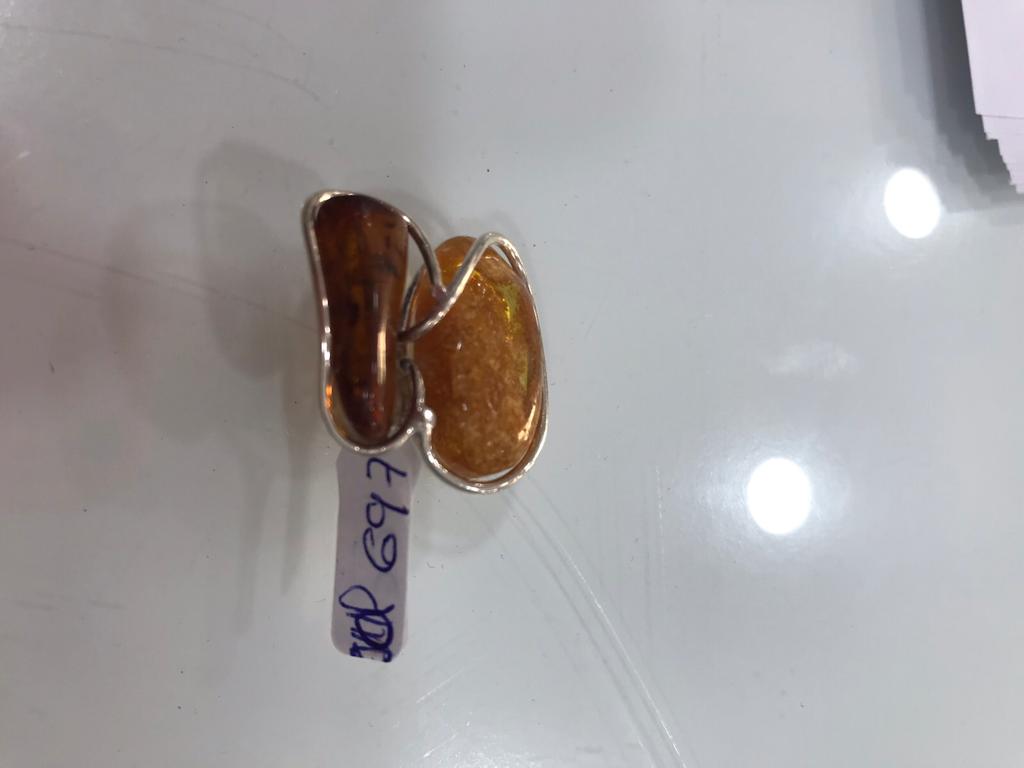 Colgante Pied. Ámbar Grande 697