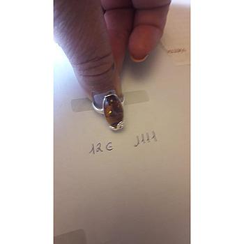 Anillo Pied. Nat. Ámbar  1111