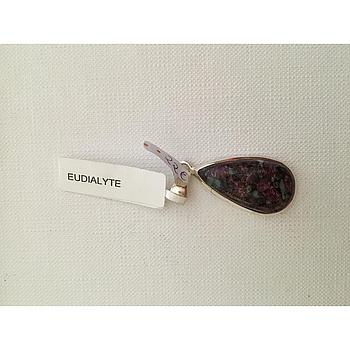 Colgante Pied. Eudialita 642